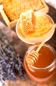 Lire la suite à propos de l’article Les propriétés nutritionnelles du miel